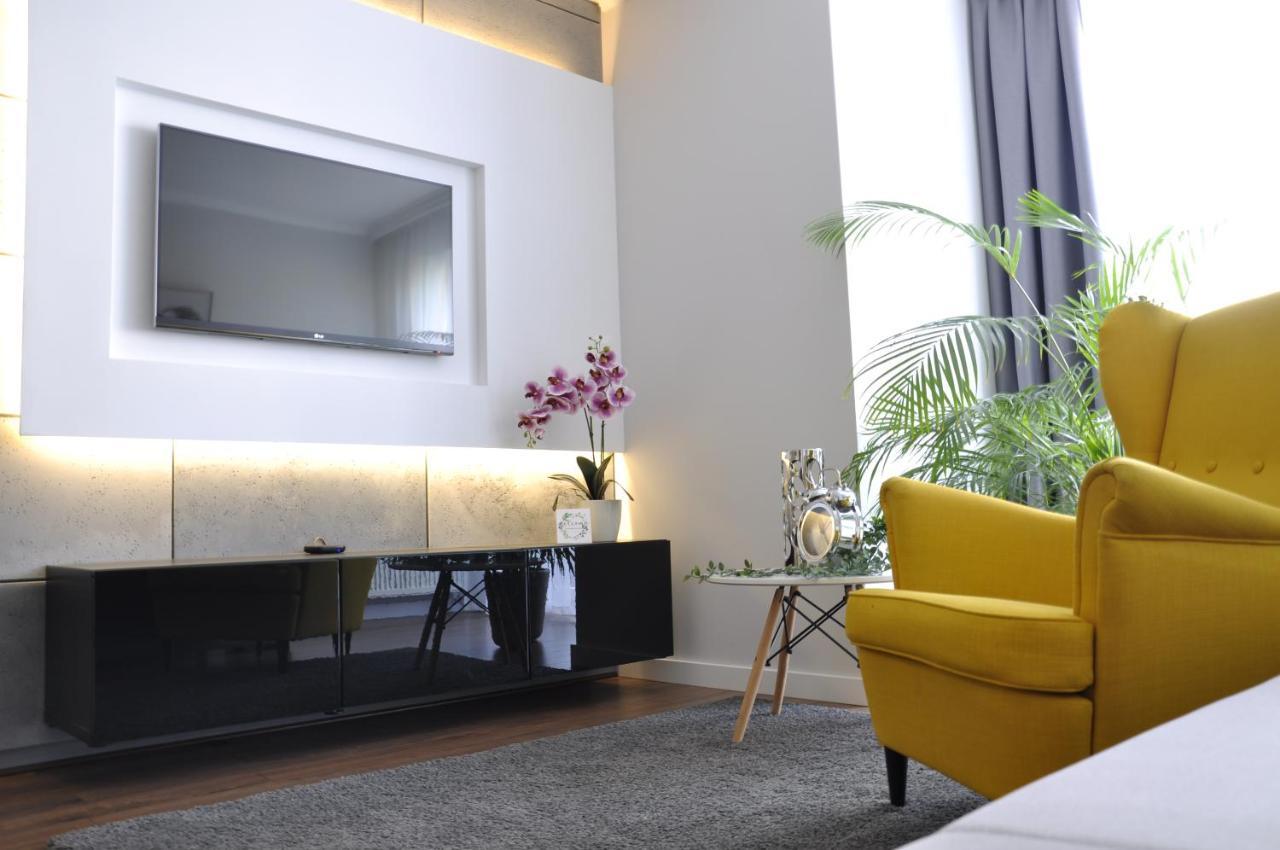Apartament Na Teczowej Wrocław Exteriör bild