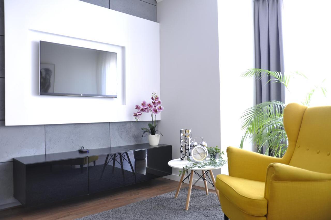 Apartament Na Teczowej Wrocław Exteriör bild