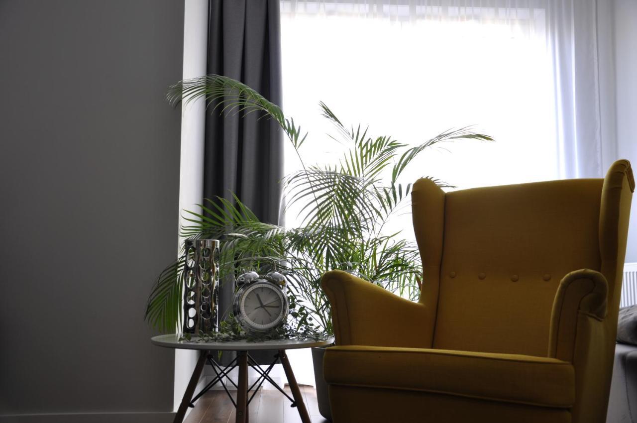 Apartament Na Teczowej Wrocław Exteriör bild
